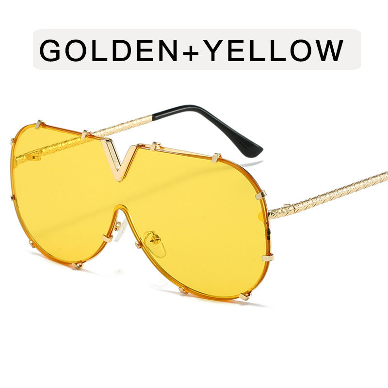 Metal Conjoined Rivet V-shaped Sunglasses