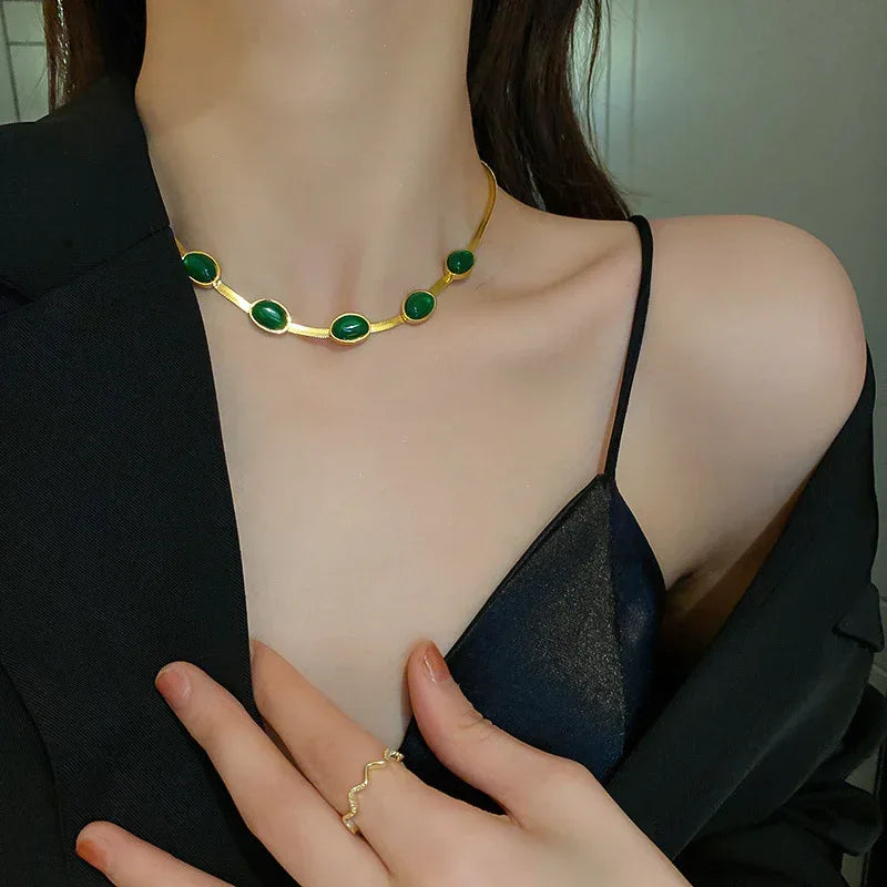 Green Stone Crystal Snake Chain - Viexta