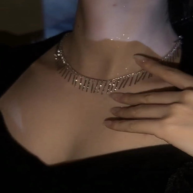 tassel-light-luxury-necklace