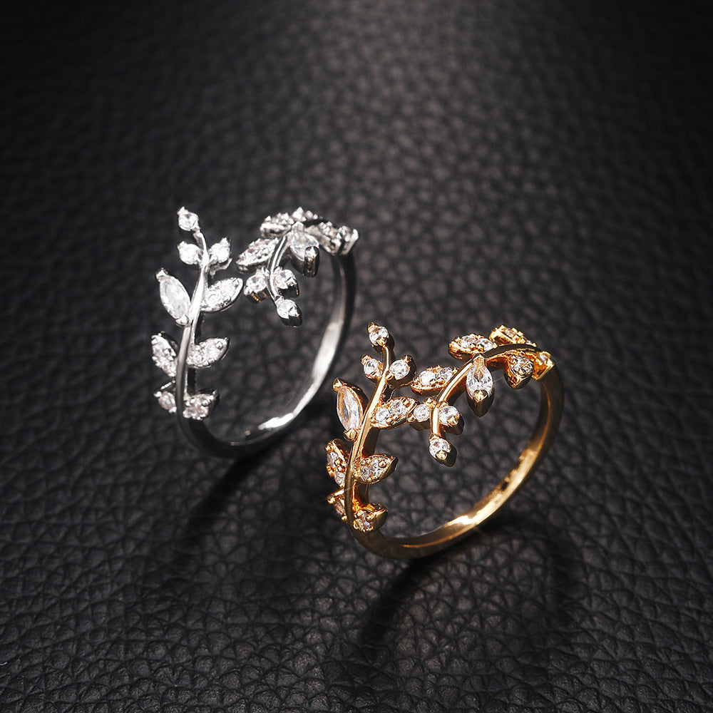 Adjustable18k Leaf Ring