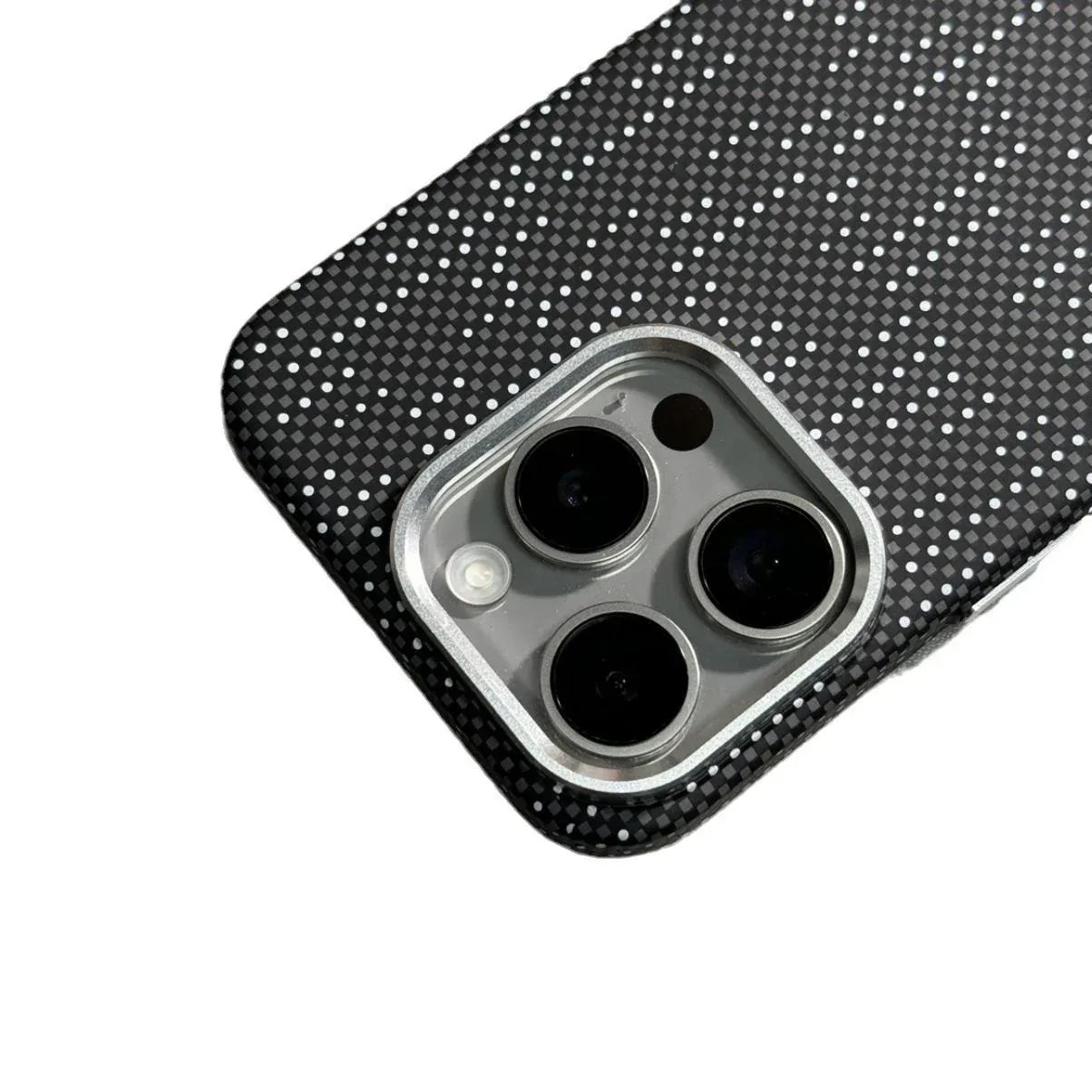 carbon-fiber-pattern-magnetic-suction-drop-resistant-iphone-cover - Viexta