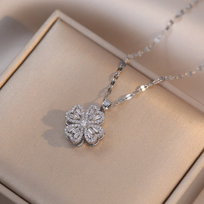 Rotating Zircon Four-leaf Clover Neckpiece