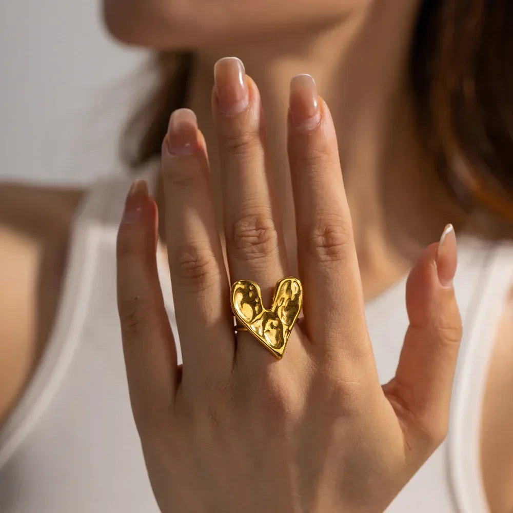 Lava Heart-shaped Ring - Viexta