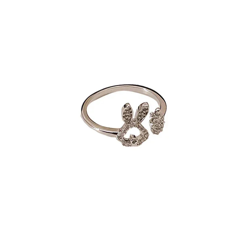 Asymmetric Carrot Rabbit Ring - Viexta