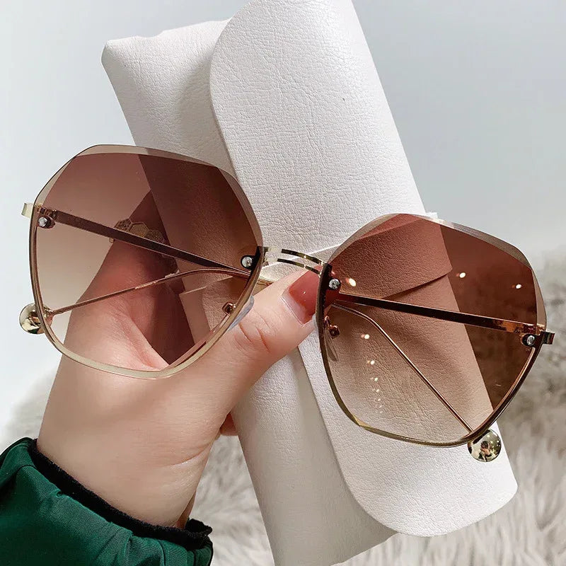 Thin-looked Elegant Fashion Sunglasses - Viexta