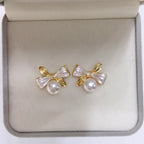 Exquisite Two-tone Bow Pearl Stud Earrings - Viexta