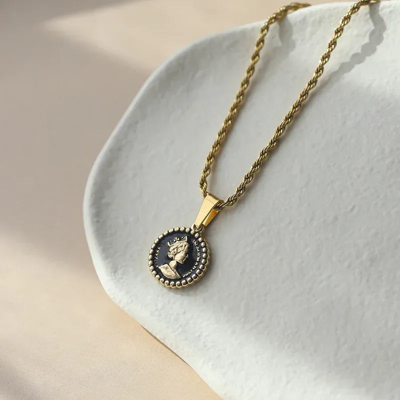 Retro Black Titanium Necklace - Viexta