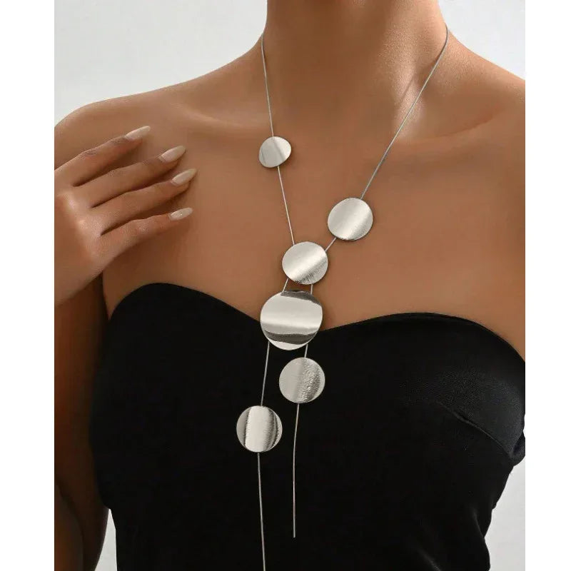 Long Trendy Wafer Hollow Necklace - Viexta