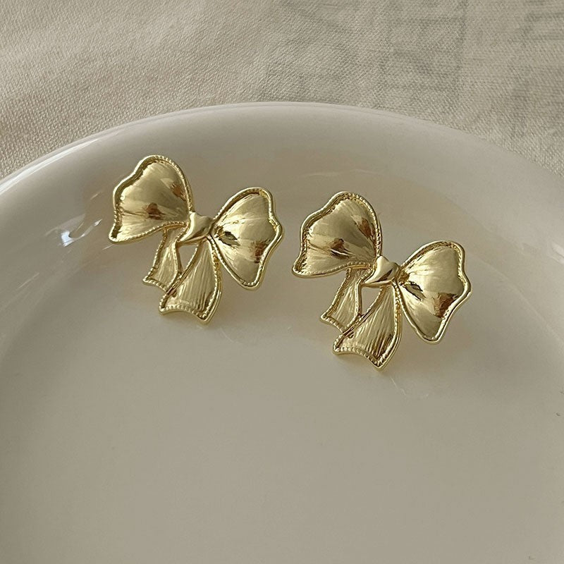 Retro Hong Kong Golden Versatile Earrings