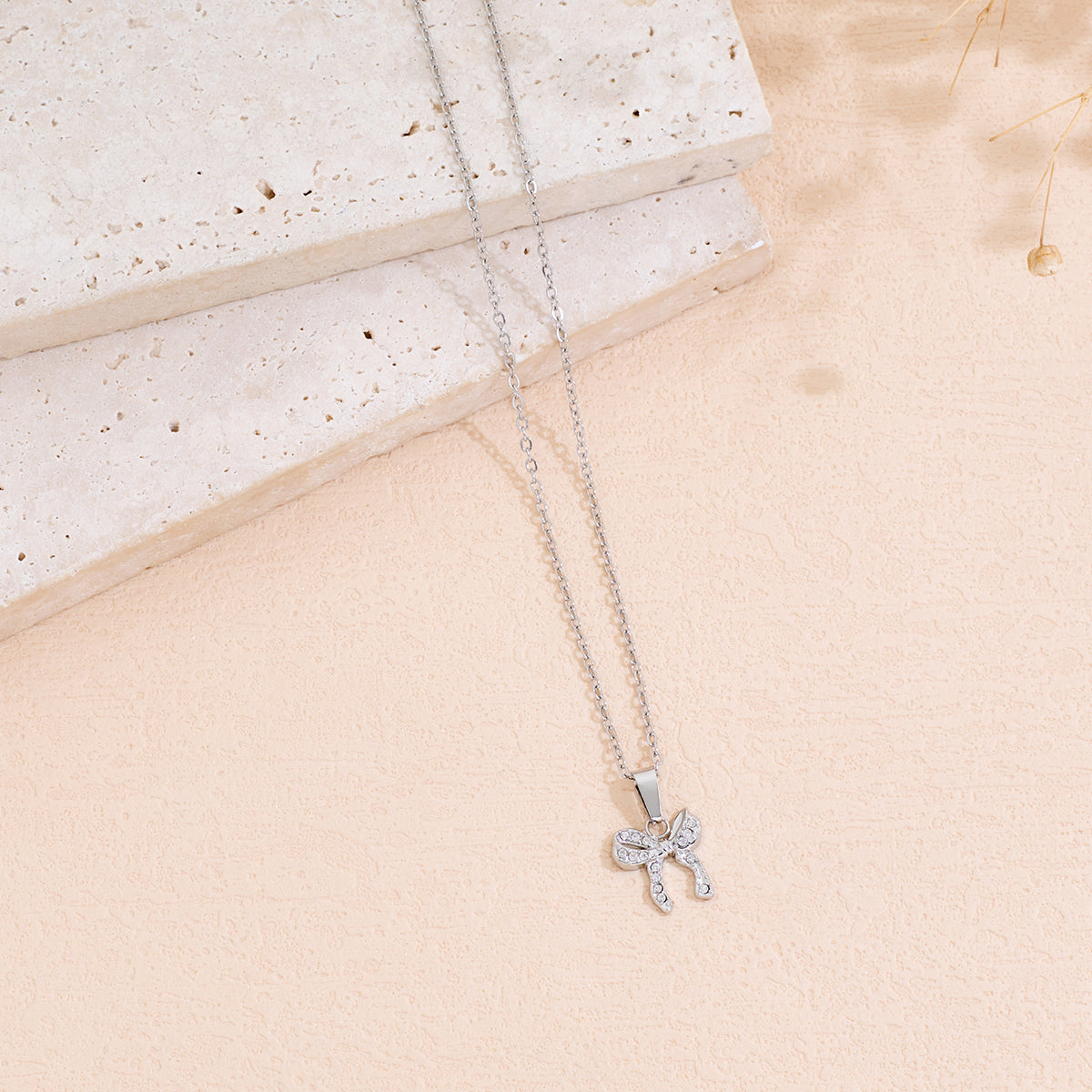 Rhinestone Bowknot Pendant Necklace