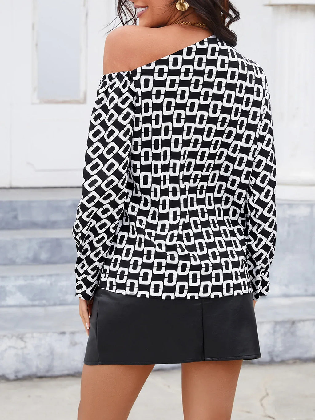 Cold-shoulder Printed Top - Viexta