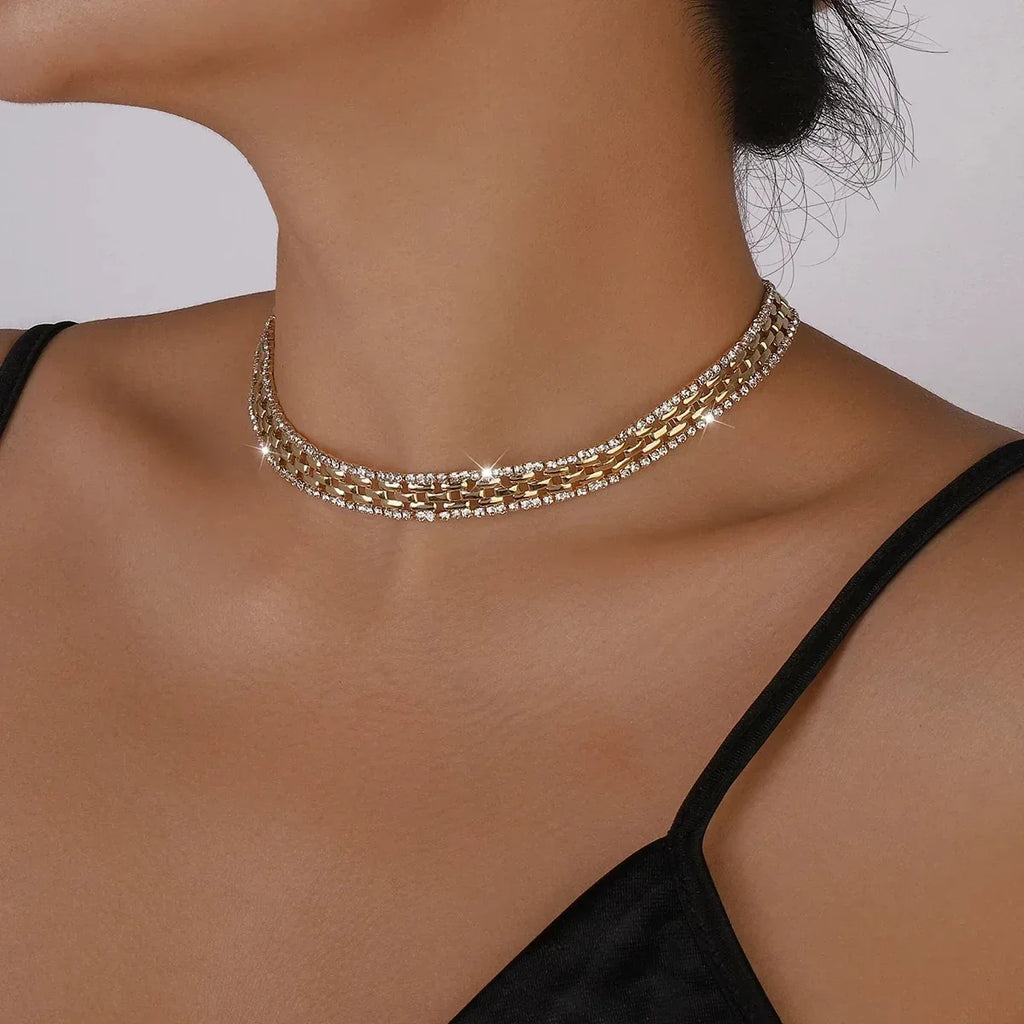 exaggerated-claw-chain-rhinestone-tassel-necklace - Viexta