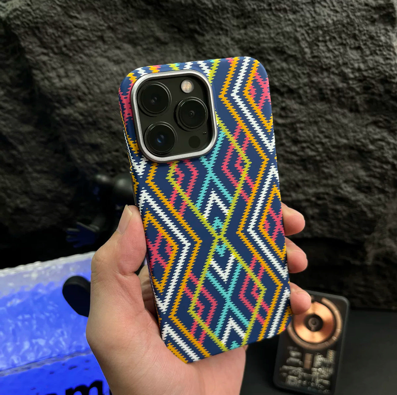 Kevlar Pattern Luminous Magnetic iPhone Cover