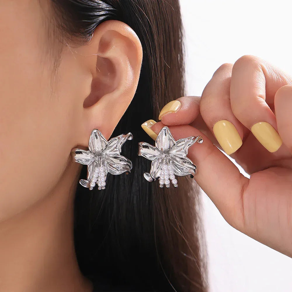 Tassel Pearl Stud Earrings - Viexta