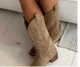 Vintage Embroidered V Cut Martin Boots - Viexta