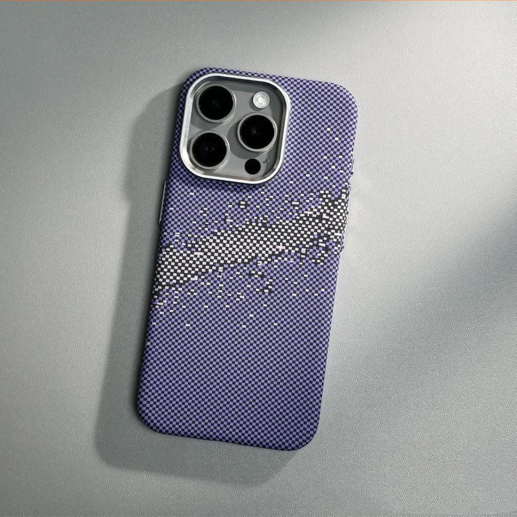 carbon-fiber-pattern-magnetic-suction-drop-resistant-iphone-cover - Viexta