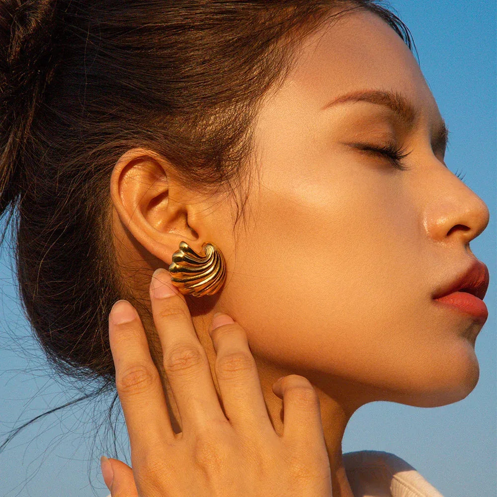 18K Gold Stainless Steel Shell Earrings - Viexta