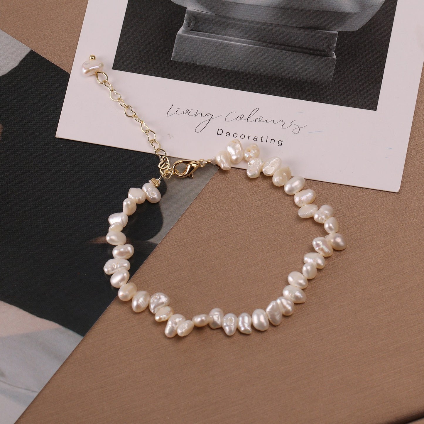 Women's Minimalist Pearl Bracelet