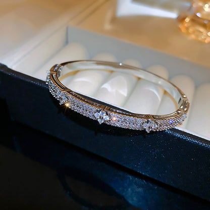 Niche Lux High-grade Zircon Bracelet