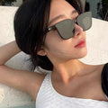 Women's Retro Sunglasses - Viexta