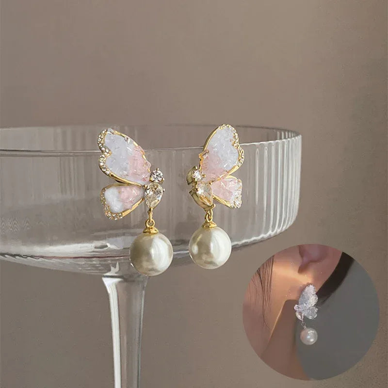 Butterfly Pearl Earrings With Rhinestones - Viexta