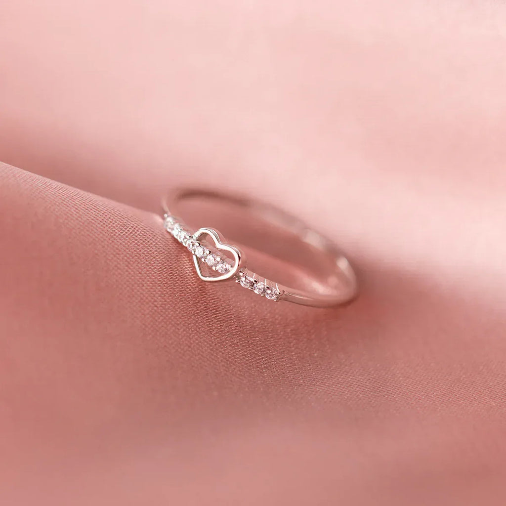 Hollowed-out Heart-shaped Ring - Viexta