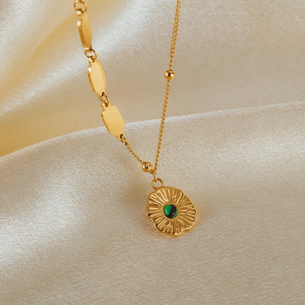 Retro Stainless Steel Pendant Necklace - Viexta