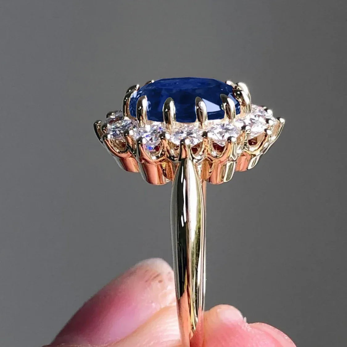 Sapphire Ring - Viexta