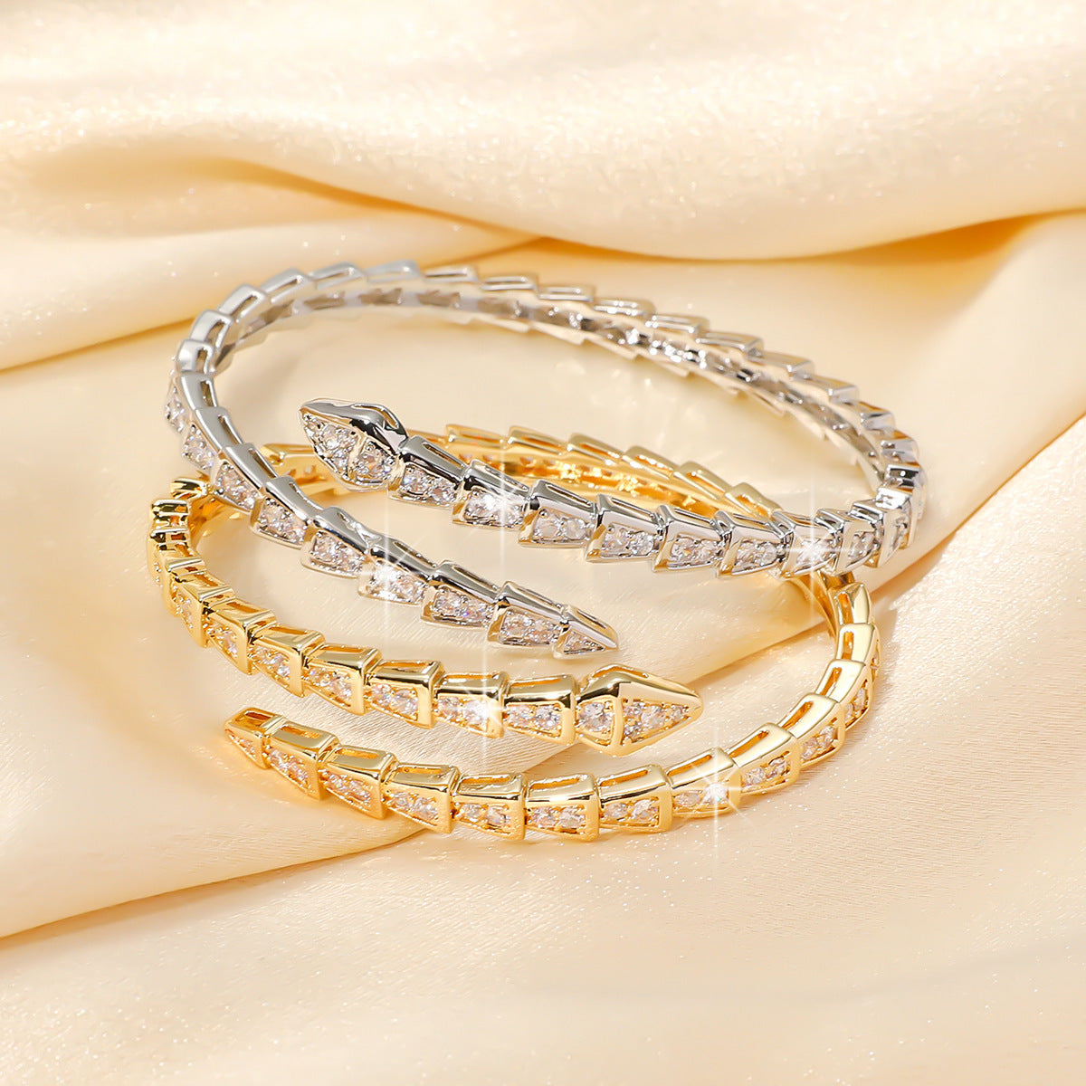 micro-inlaid-snake-zirconium-bracelet