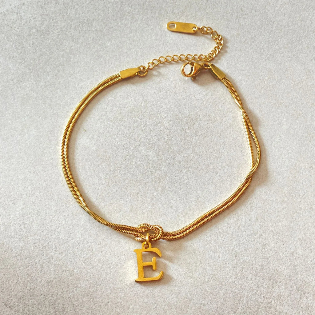 stainless-steel-26-letter-pendant-bracelet - Viexta