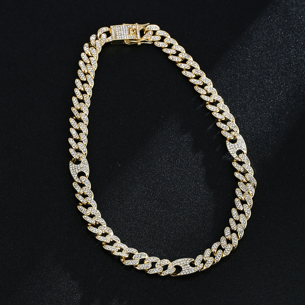 diamond-inlaid-necklace