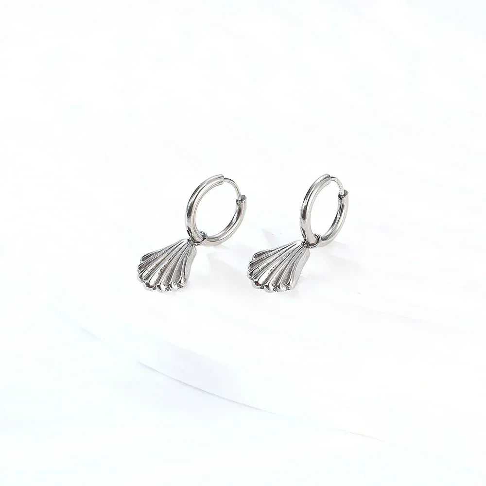 Shell Style Earring - Viexta