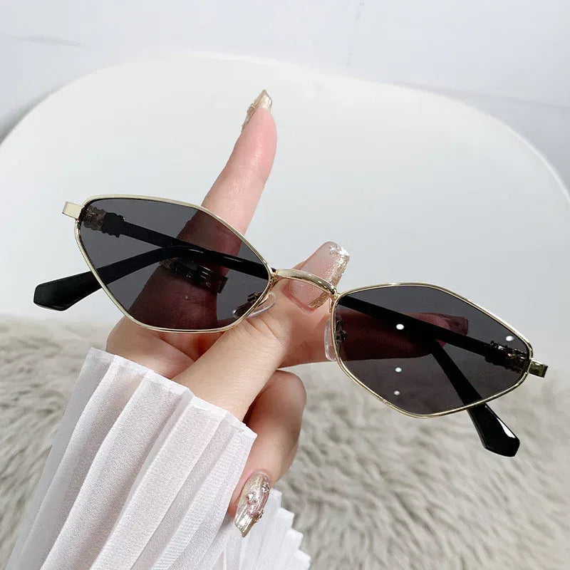 Metal Small Frame Rhombus Cat Eye Sunglasses - Viexta