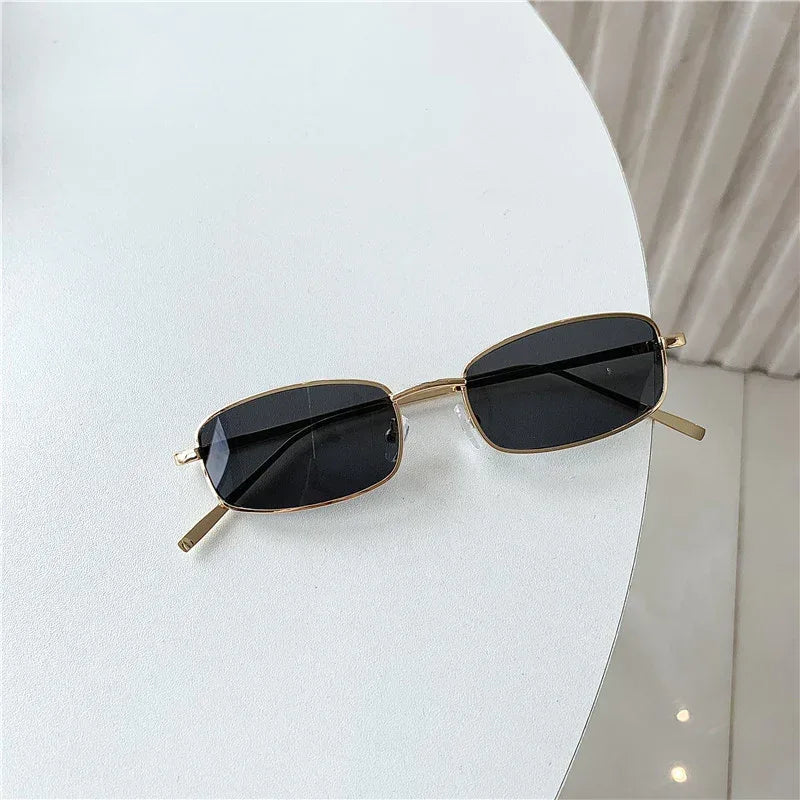 Trendy Small Frame Rectangular Sunglasses - Viexta